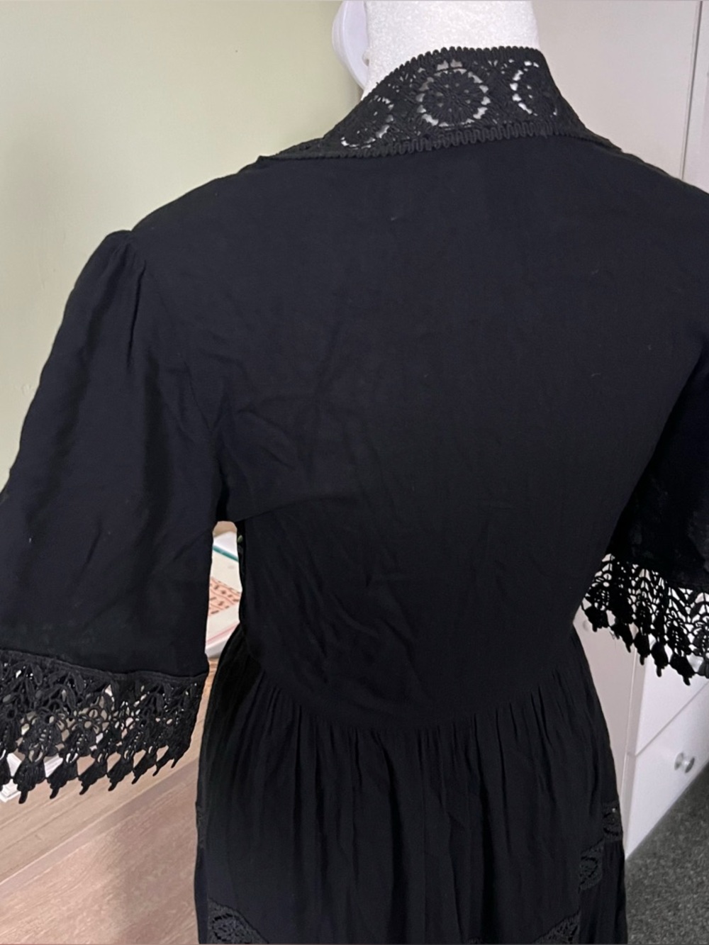 FOREVER21 Black Lace Trim Hem Flowy Embroidered Floral Corset Flowy Duster Dress - Picture 10 of 17
